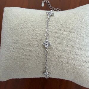 Sterling Silver (S925) Bracelet w/ Silver Floral Crystal Accents Bracelet -EUC